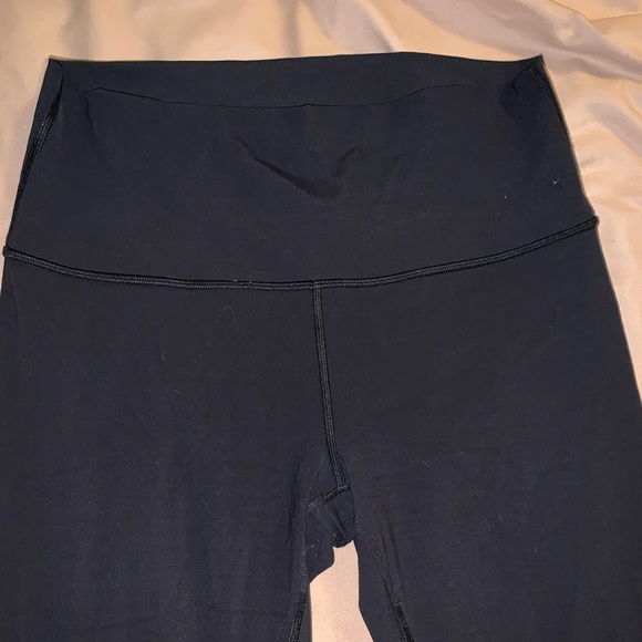 lululemon wunder unders! - Picture 4 of 5